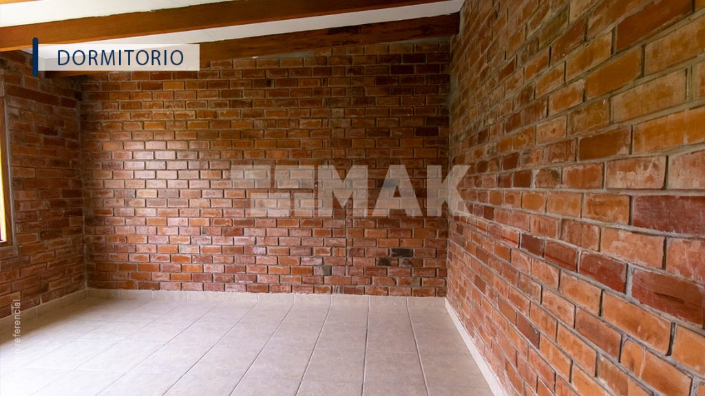 Casa de 7 dormitorios y 8 baños ubicado en Pachacamac Casa de 7 dormitorios y 8 baños ubicado en Pachacamac