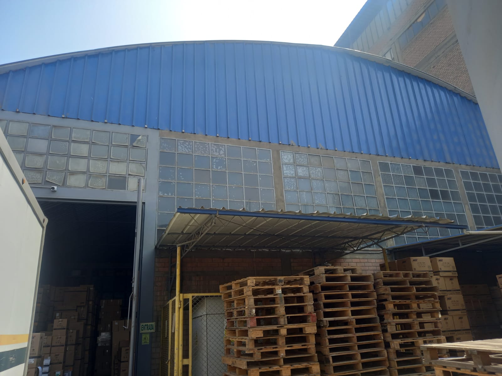 Local Industrial en Venta ubicado en Jr. Rene Descartes 381 Local Industrial en Venta ubicado en Jr. Rene Descartes 381